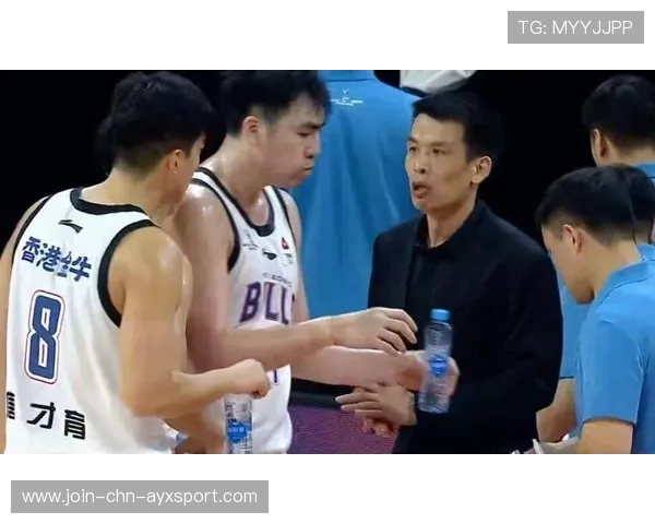 上海男篮被绝平，主帅怒砸椅子：一场激情与挑战的篮球盛宴