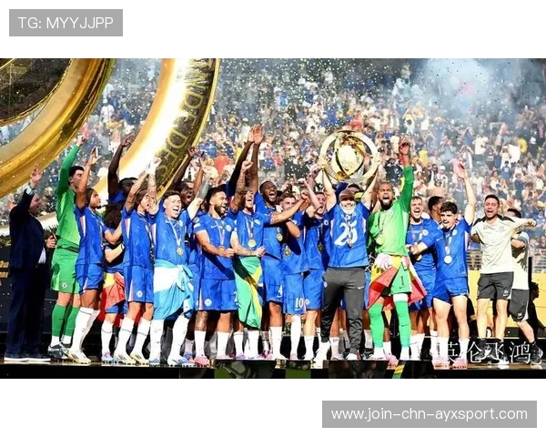 切尔西帕尔默中场抢断直塞创造单刀蓝军掌控局势