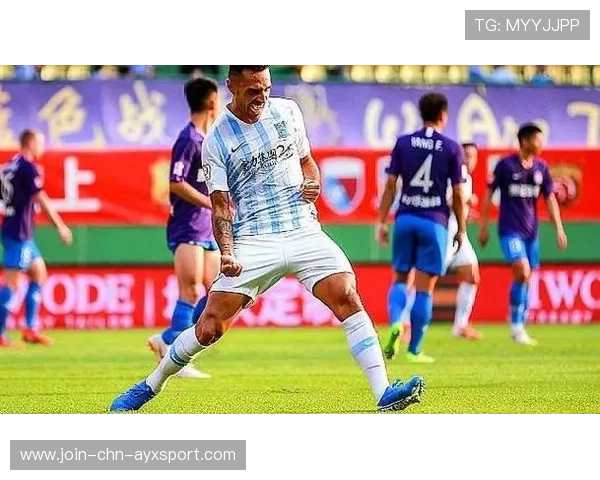 反越位单刀推进冷静收尾改写比分写入记忆——一场草地上的训练式叙事