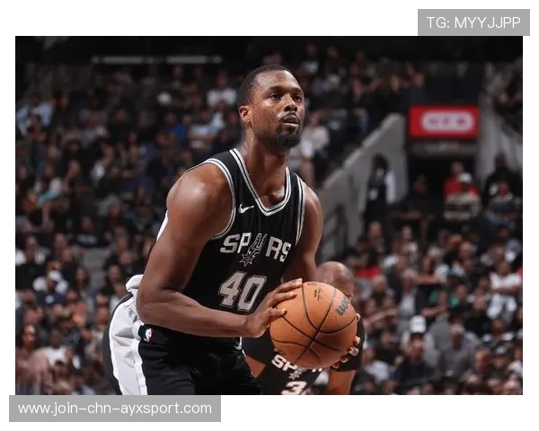 巴恩斯攻防无缝衔接,多伦多全场保持均衡