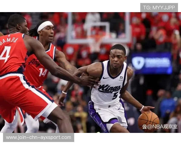 福克斯极速突破分球，国王前场组织更流畅